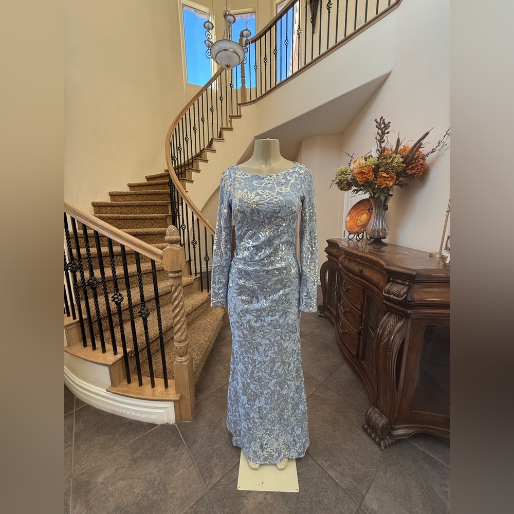 VINCE CAMUTO Sequin Lace Gown Blue 6 Ruched Long Sleeve Formal Evening Dress